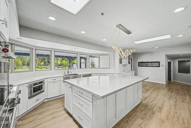 2311 E COLTER Street, Phoenix, AZ 85016
