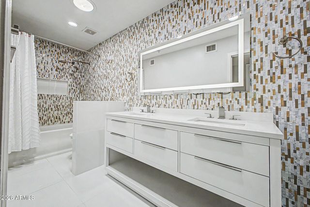 2311 E COLTER Street, Phoenix, AZ 85016