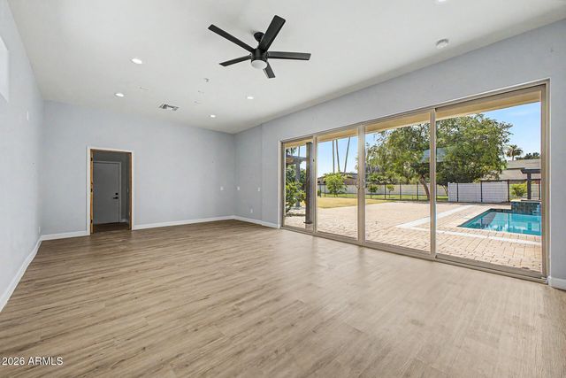 2311 E COLTER Street, Phoenix, AZ 85016