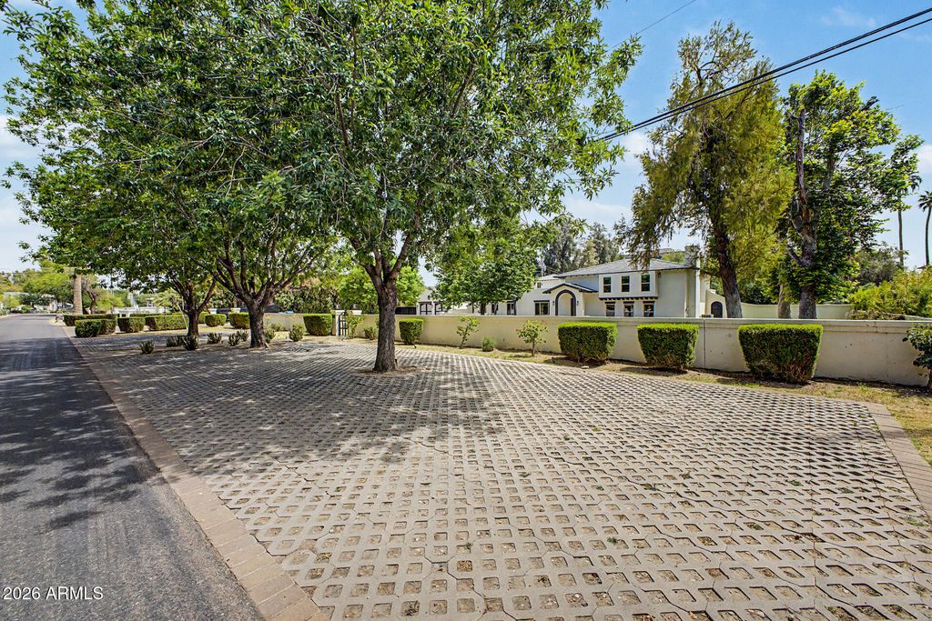 2311 E COLTER Street, Phoenix, AZ 85016