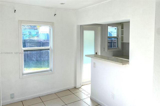 920 NE 108th St B, Biscayne Park, FL 33161