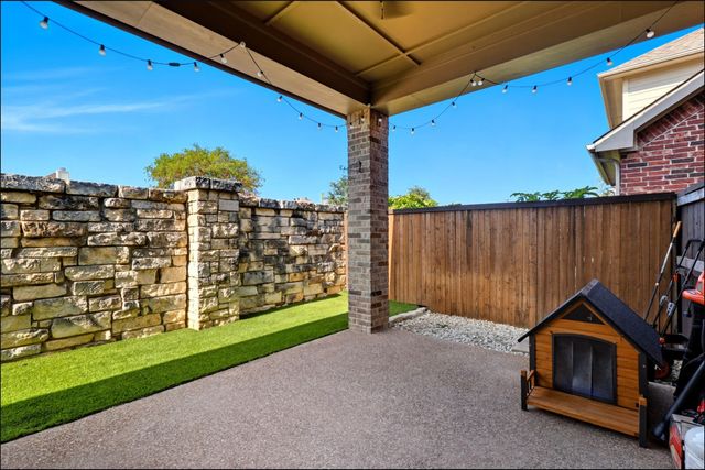 3021 Bans Crown Boulevard, Lewisville, TX 75056