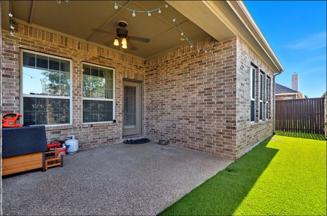 3021 Bans Crown Boulevard, Lewisville, TX 75056