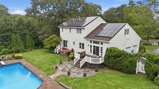 4 Wood Hollow Drive, Westhampton, NY 11977