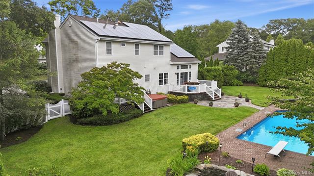 4 Wood Hollow Drive, Westhampton, NY 11977