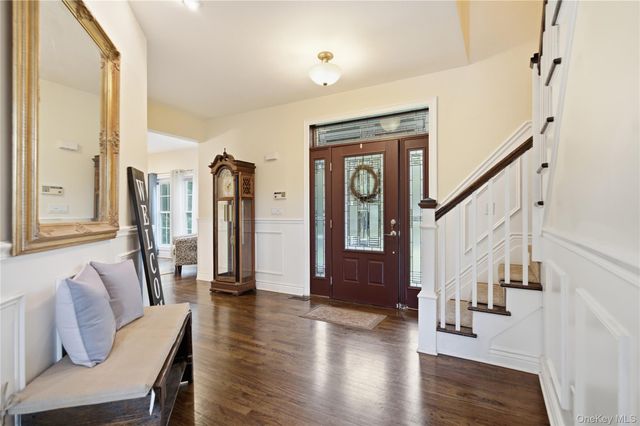 4 Wood Hollow Drive, Westhampton, NY 11977