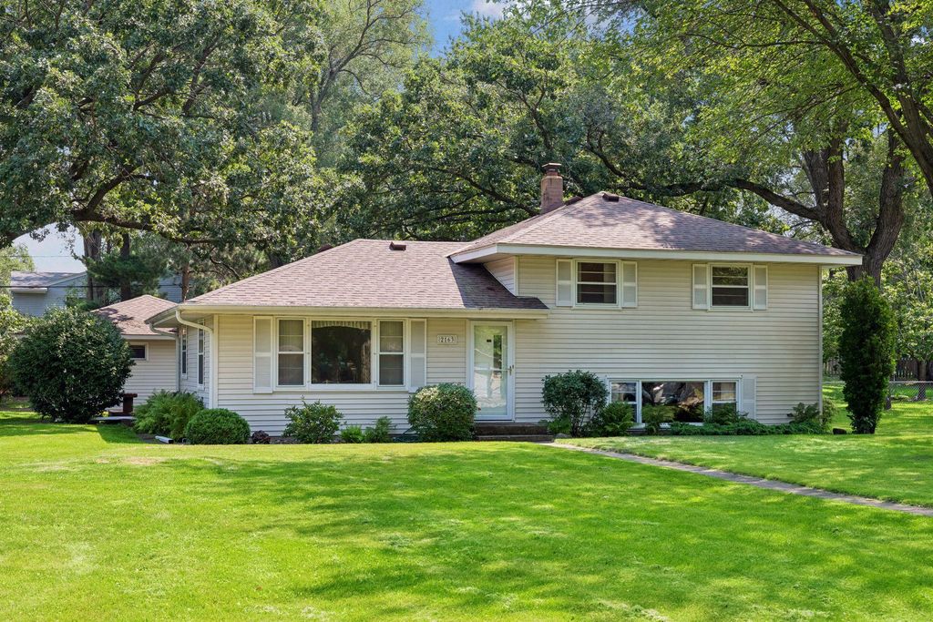 2163 29th Avenue NW, New Brighton, MN 55112 — exterior