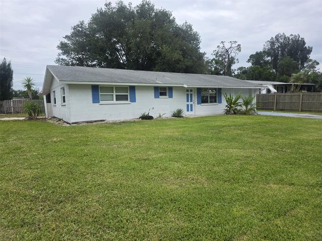 408 PINEWOOD AVENUE, Nokomis, FL 34275