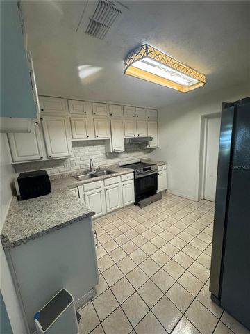 408 PINEWOOD AVENUE, Nokomis, FL 34275