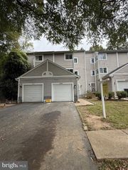 4930 WEALDING WAY, Oxon Hill, MD 20745