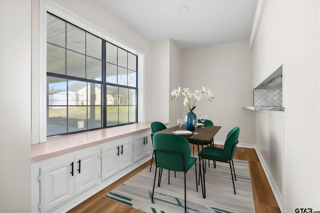 400 Baker, Lindale, TX 75771