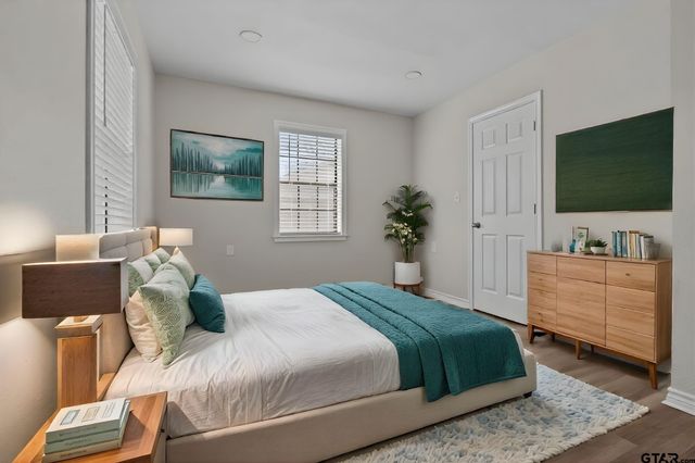 400 Baker, Lindale, TX 75771