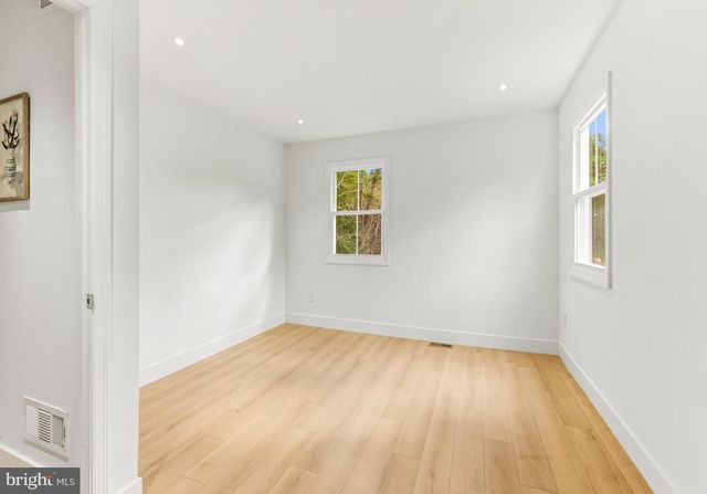 2470 MEDFORD RD, Atco, NJ 08004