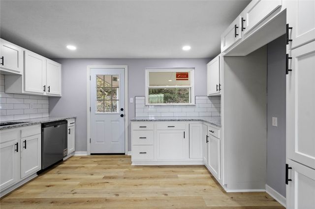 3506 Bevan Rd, N Versailles, PA 15137