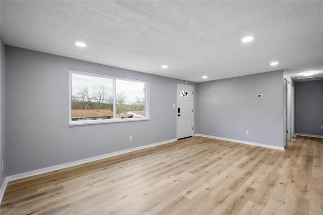 3506 Bevan Rd, N Versailles, PA 15137