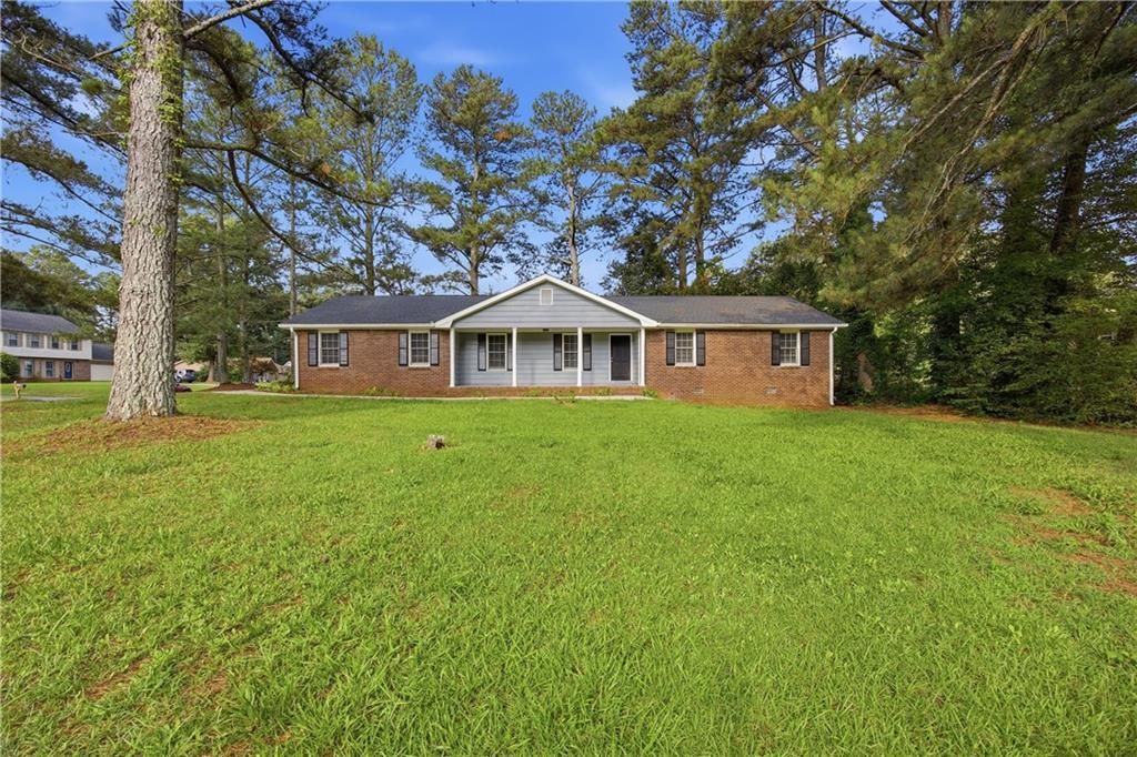 2409 Three Bars Drive, Snellville, GA 30078