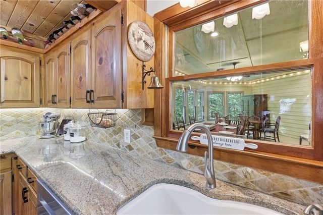 160 Indian Trail, Sautee Nacoochee, GA 30571