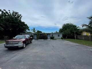 920 N Haverhill Road 1a, Haverhill, FL 33415