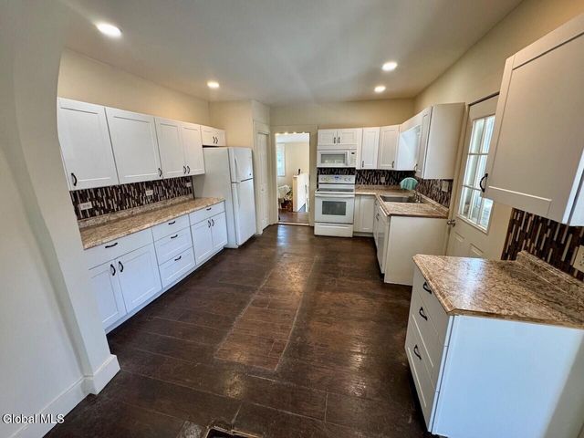 8-10 Madison Street, Granville, NY 12832