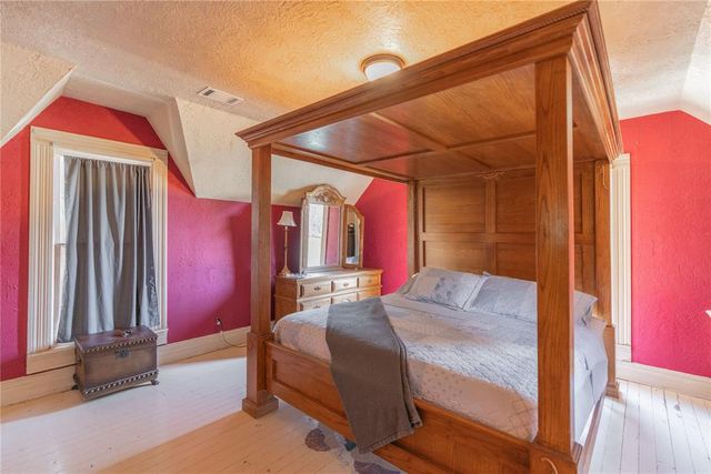 701 S 6th Street, Chickasha, OK 73018