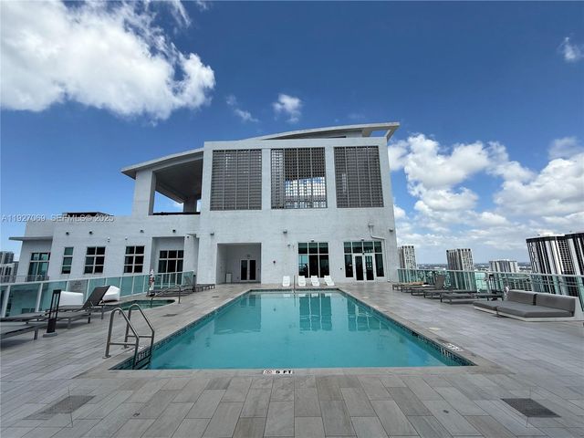 133 NE 2nd Ave 1905, Miami, FL 33132