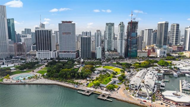 133 NE 2nd Ave 1905, Miami, FL 33132