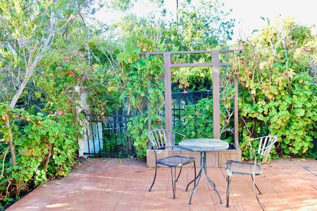 736 Mar Vista Drive, Vista, CA 92081