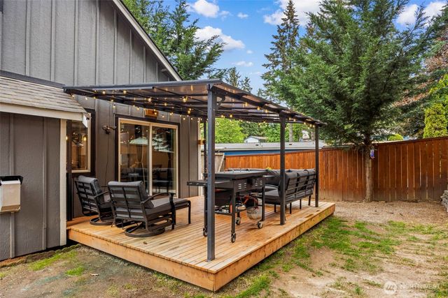 511 NE Barbara Boulevard, Belfair, WA 98528