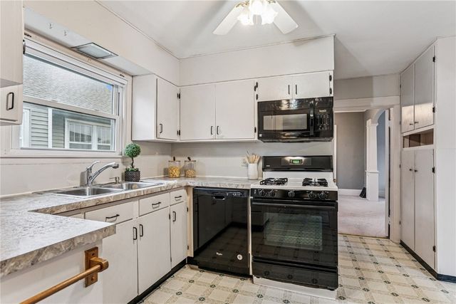 1311 Burch Avenue NW, Cedar Rapids, IA 52405