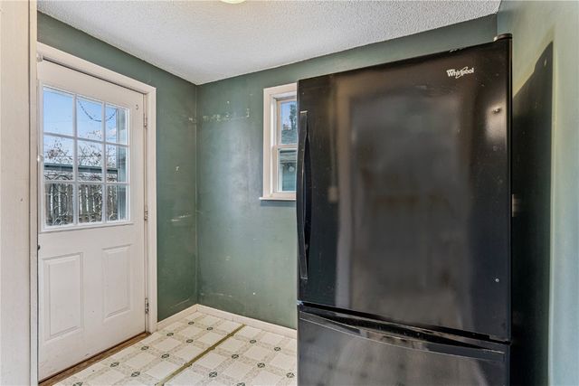 1311 Burch Avenue NW, Cedar Rapids, IA 52405