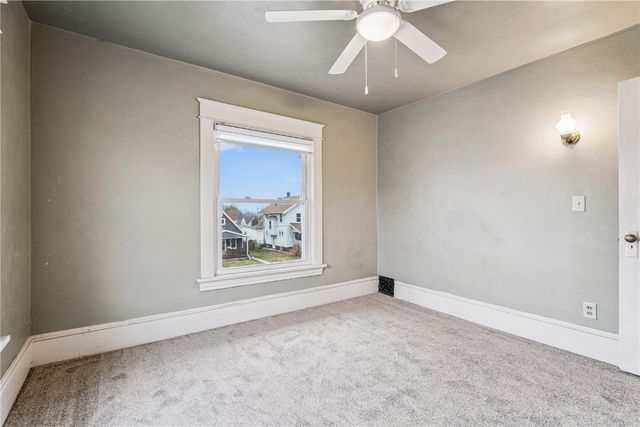 1311 Burch Avenue NW, Cedar Rapids, IA 52405