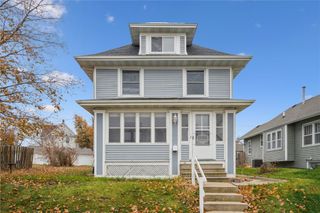 1311 Burch Avenue NW, Cedar Rapids, IA 52405