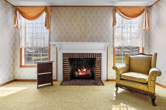 104 6th Street, Glidden, TX 78943