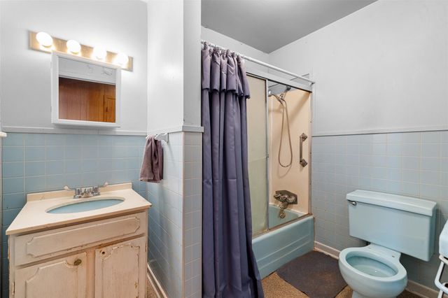 104 6th Street, Glidden, TX 78943