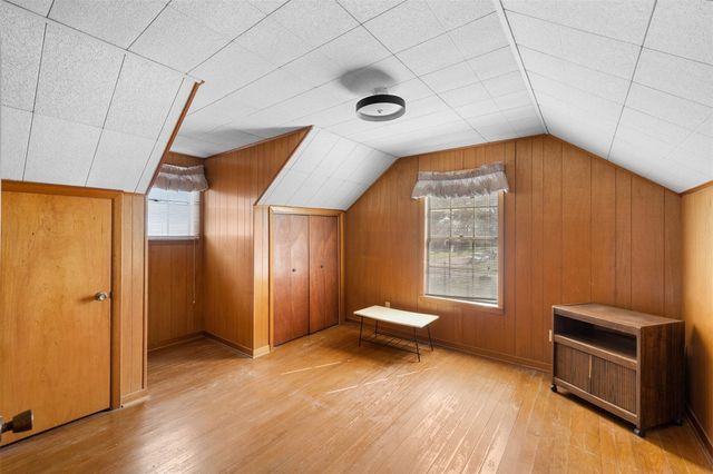 104 6th Street, Glidden, TX 78943