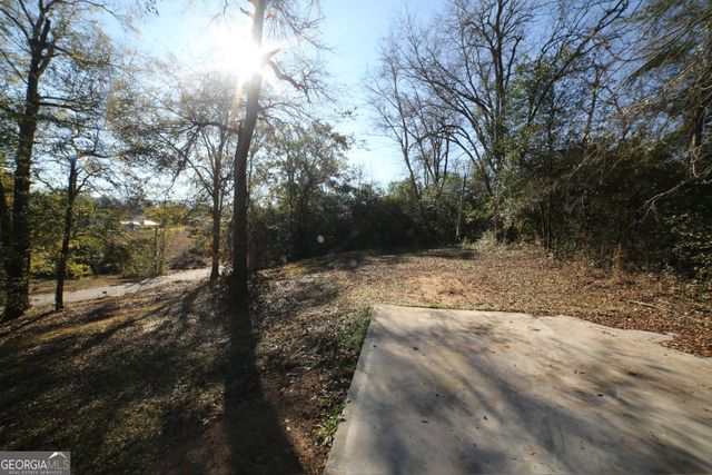 67 N Collins Street, Reynolds, GA 31076