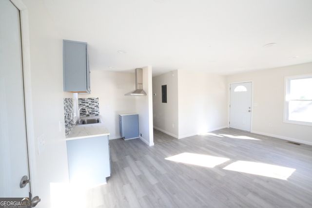 67 N Collins Street, Reynolds, GA 31076