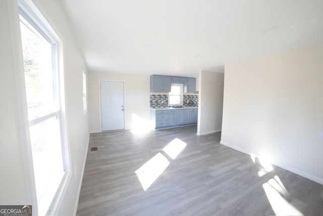 67 N Collins Street, Reynolds, GA 31076