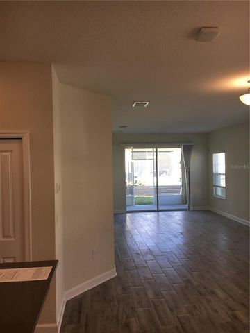1050 QUAKER RIDGE LANE, Davenport, FL 33896