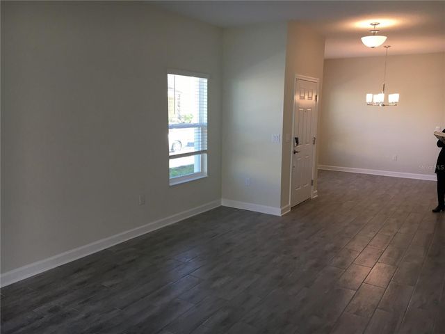 1050 QUAKER RIDGE LANE, Davenport, FL 33896