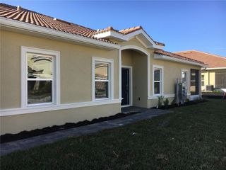 1050 QUAKER RIDGE LANE, Davenport, FL 33896