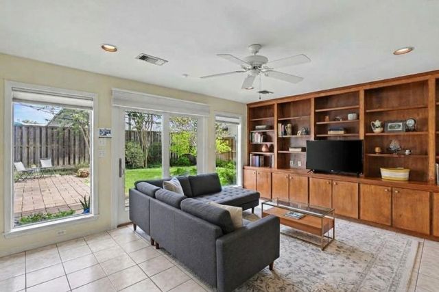 4102 Portsmouth Avenue, Houston, TX 77027