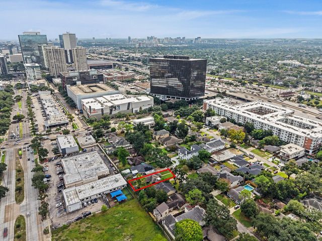 4102 Portsmouth Avenue, Houston, TX 77027