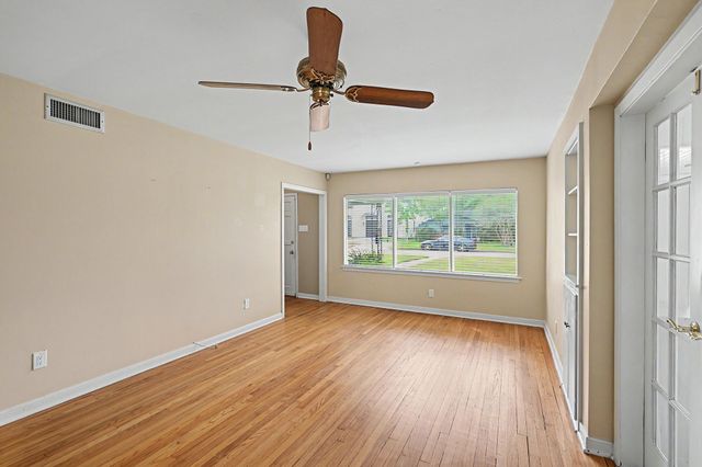 4102 Portsmouth Avenue, Houston, TX 77027