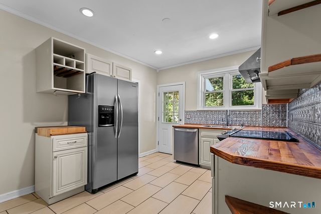 23 Frank Street, Trumbull, CT 06611