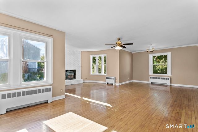 23 Frank Street, Trumbull, CT 06611