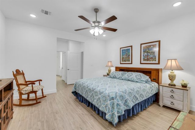 9723 Rockwell Drive, Willis, TX 77318