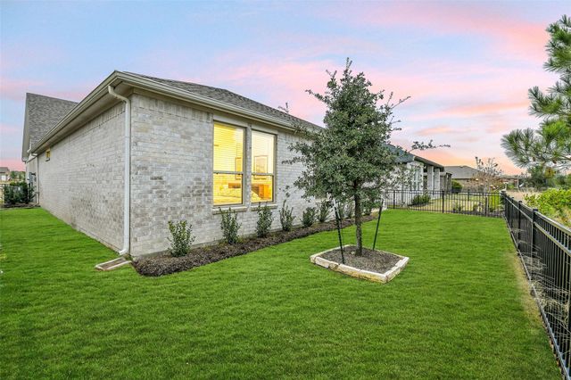 9723 Rockwell Drive, Willis, TX 77318