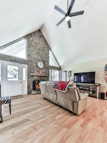 314 Spring Creek, Blairsville, GA 30512