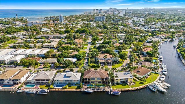 2637 NE 28th Court, Lighthouse Point, FL 33064
